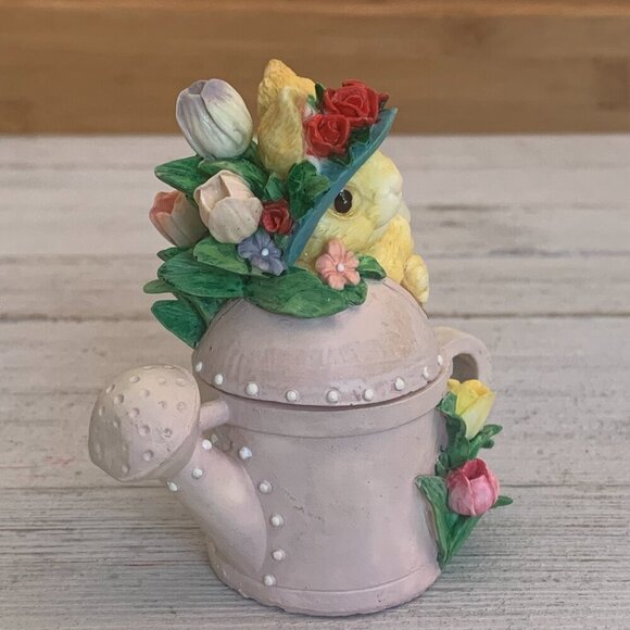 Vintage Bunny Rabbit Watering Can Lidded Trinket Box Tulips Roses Sun Bonnet Hat - Picture 8 of 16